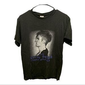 Justin Bieber 2016 tour shirt! Size M. Show your long time fandom!